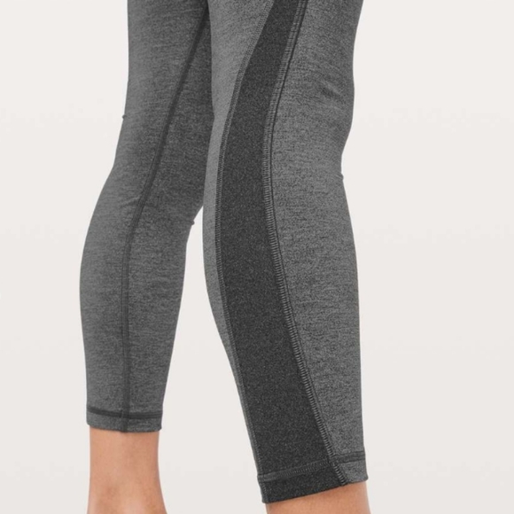 Lululemon TrainTimes 7/8 25" leggings, size 4 - Picture 5 of 12
